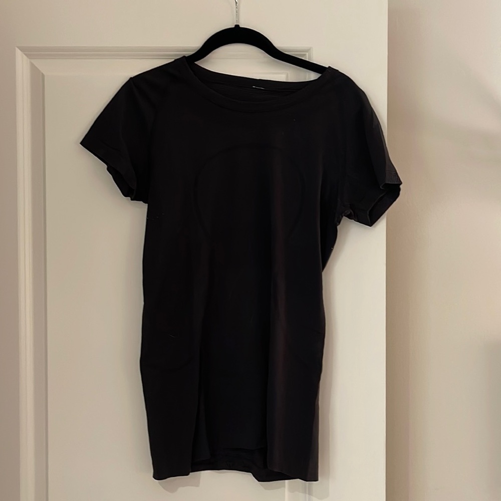Lululemon Black Shirt